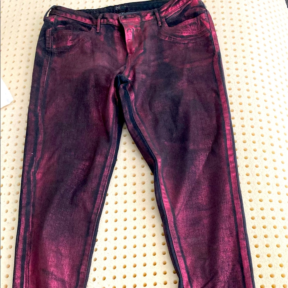 Metallic Pink Straight Leg Levi’s Size 8